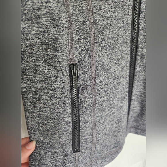 Lululemon Define Jacket Size 4 - Picture 5 of 10